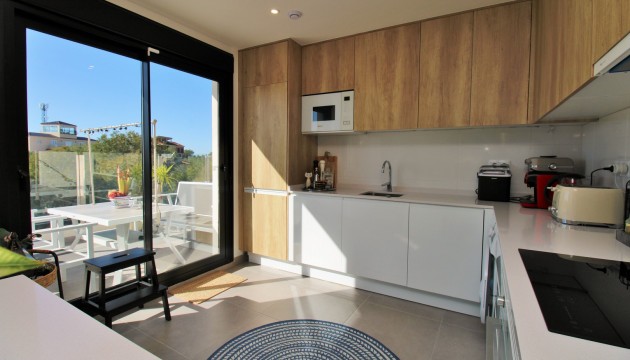 Resale - Apartment - Orihuela Costa - Villamartín