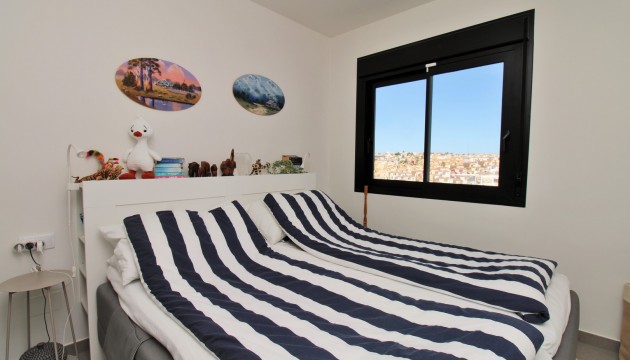 Resale - Apartment - Orihuela Costa - Villamartín