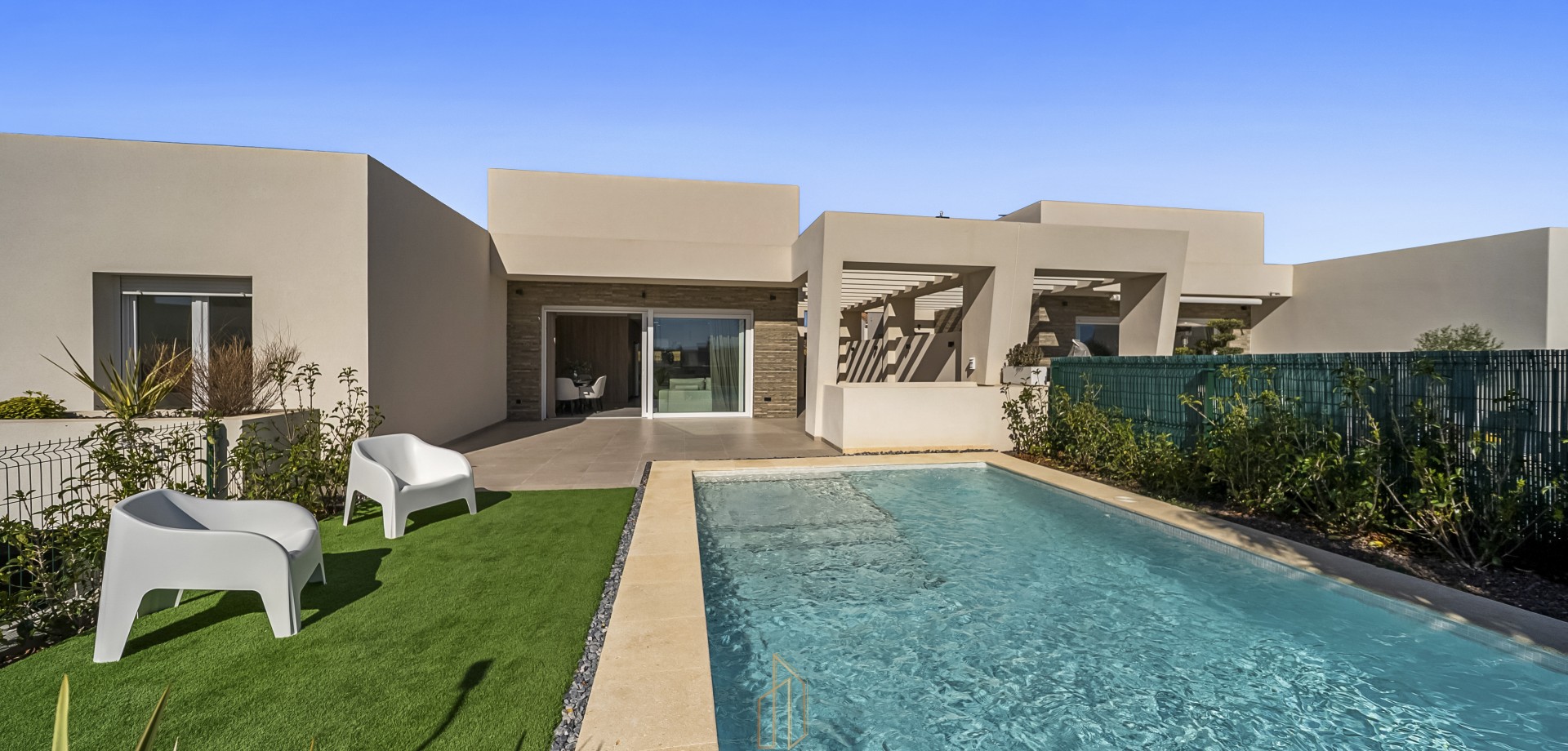 House in Algorfa - view 1