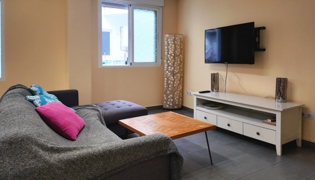 Resale - Apartment - Alicante