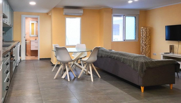 Resale - Apartment - Alicante