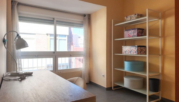 Resale - Apartment - Alicante