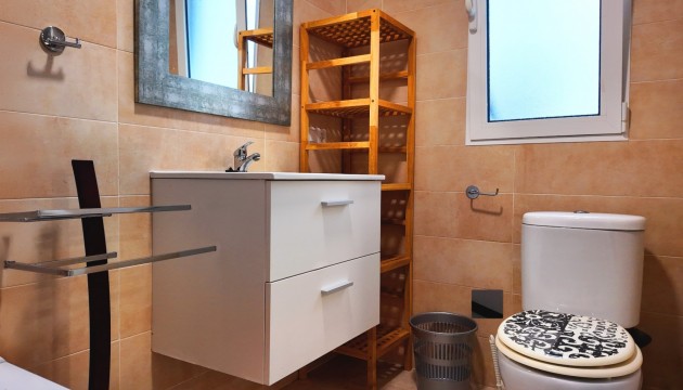 Resale - Apartment - Alicante