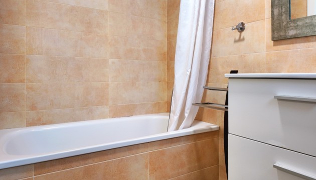 Resale - Apartment - Alicante