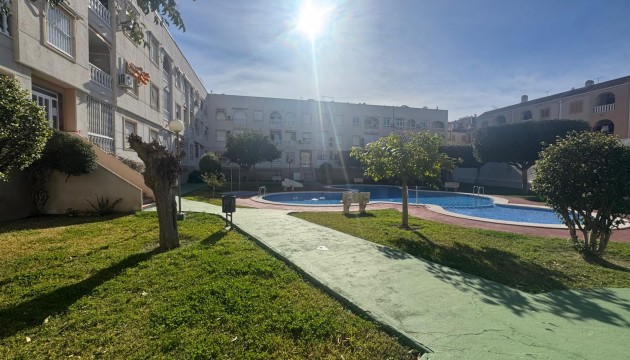 Resale - Apartment - Torrevieja - El Acequión - Los Náufragos