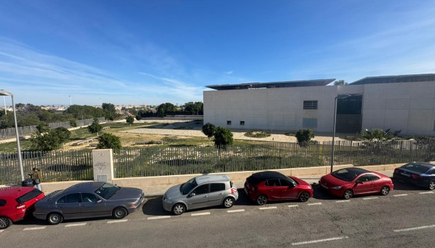 Resale - Apartment - Torrevieja - El Acequión - Los Náufragos