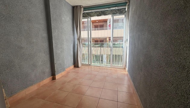 Resale - Apartment - Torrevieja - El Acequión - Los Náufragos