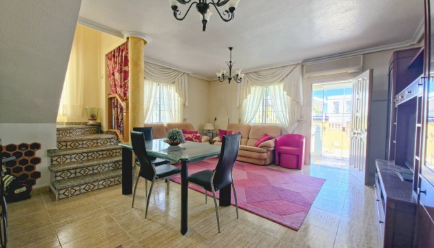 Resale - Detached Villa - Orihuela Costa - Villamartín