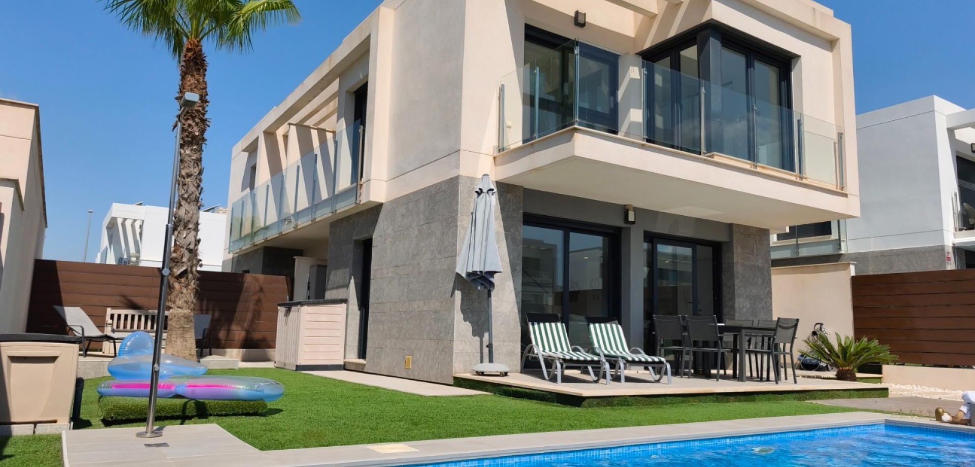 House in Jacarilla - view 1