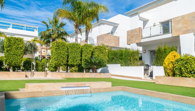 Videresalg - Detached Villa - Ciudad Quesada