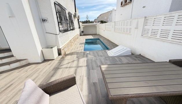 Resale - Detached Villa - Orihuela Costa - Villamartín