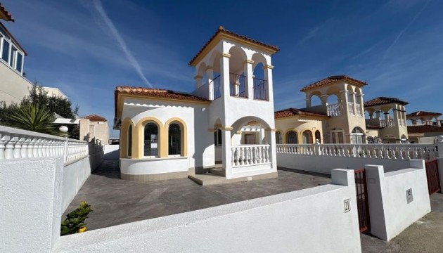 Перепродажа - отдельная вилла - Algorfa