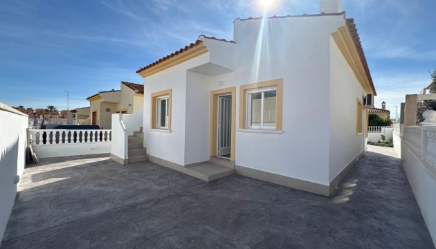 Перепродажа - отдельная вилла - Algorfa