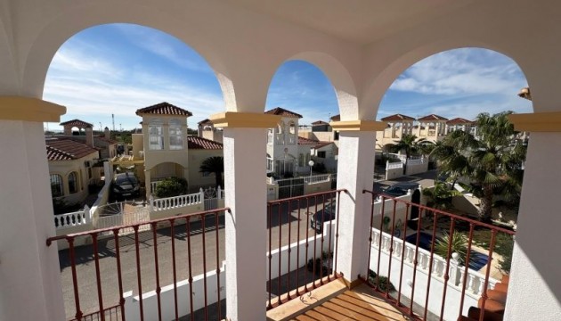 Перепродажа - отдельная вилла - Algorfa