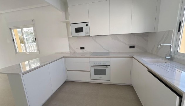 Перепродажа - отдельная вилла - Algorfa