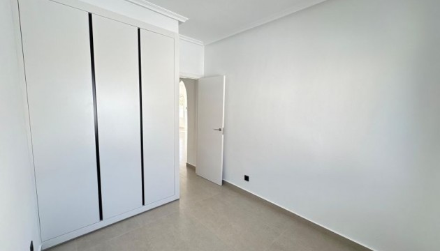 Перепродажа - отдельная вилла - Algorfa