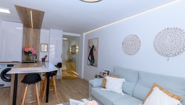 Resale - Apartment - Torrevieja - Punta Prima