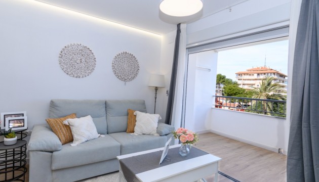 Resale - Apartment - Torrevieja - Punta Prima
