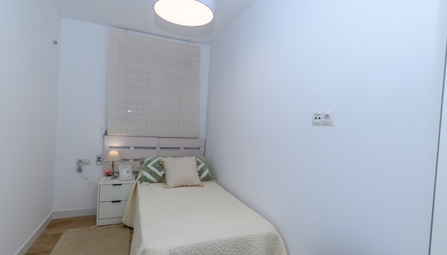 Resale - Apartment - Torrevieja - Punta Prima