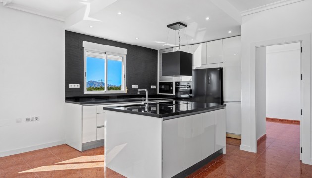 Перепродажа - деревенский дом - Dolores