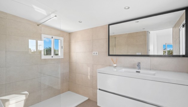 Перепродажа - деревенский дом - Dolores