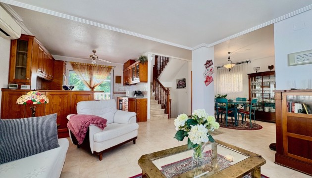 Resale - Detached Villa - Orihuela Costa - Villamartín