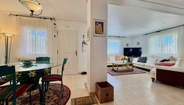 Resale - Detached Villa - Orihuela Costa - Villamartín