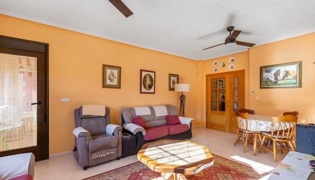 Перепродажа - отдельная вилла - Bigastro