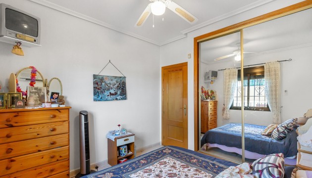 Перепродажа - отдельная вилла - Bigastro