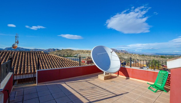 Перепродажа - отдельная вилла - Bigastro