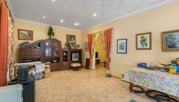 Перепродажа - отдельная вилла - Bigastro