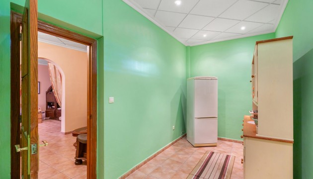 Перепродажа - отдельная вилла - Bigastro