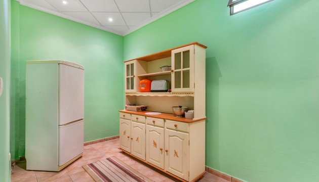 Перепродажа - отдельная вилла - Bigastro