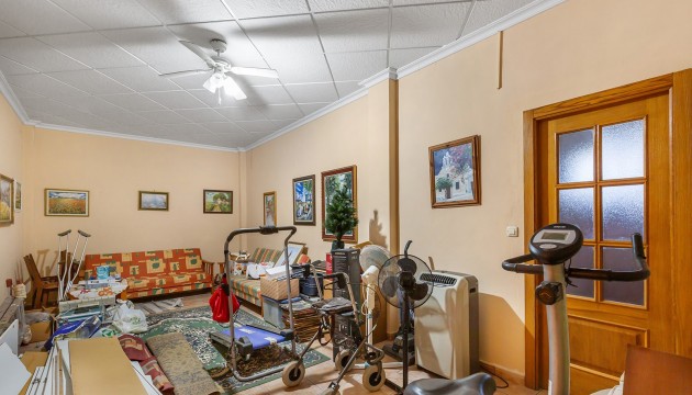 Перепродажа - отдельная вилла - Bigastro