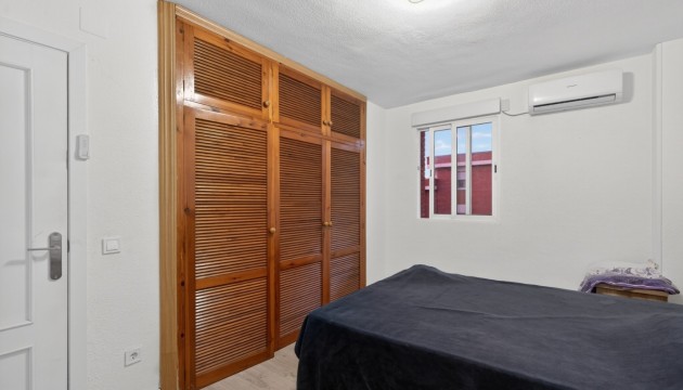 Resale - Apartment - Alicante