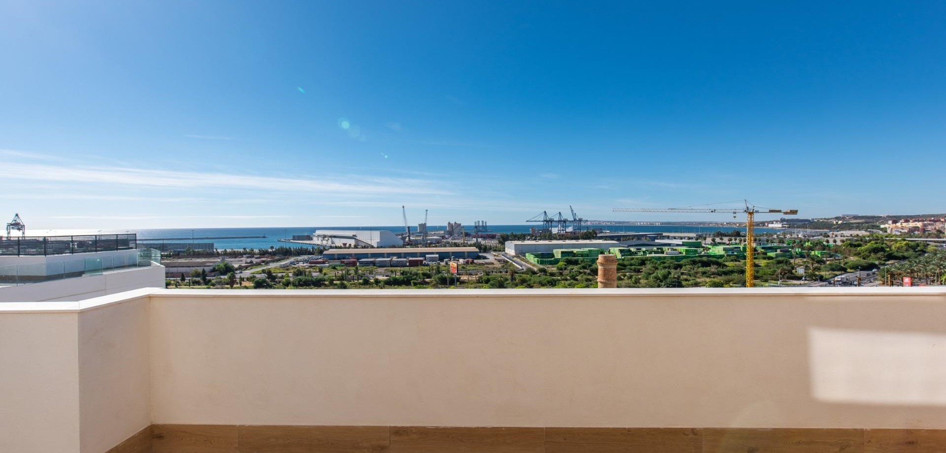 Apartment in Alicante - view 1