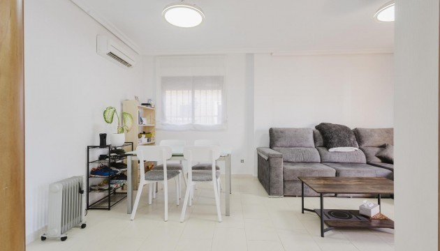 Перепродажа - отдельная вилла - Torrevieja - Nueva Torrevieja - Aguas Nuevas