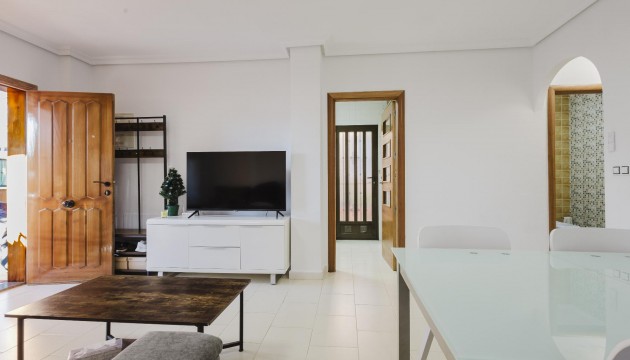 Перепродажа - отдельная вилла - Torrevieja - Nueva Torrevieja - Aguas Nuevas
