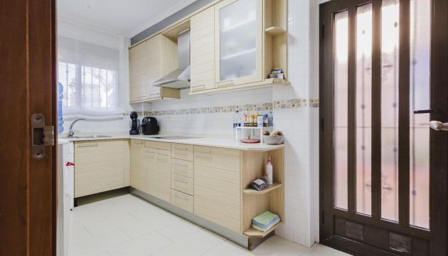 Перепродажа - отдельная вилла - Torrevieja - Nueva Torrevieja - Aguas Nuevas