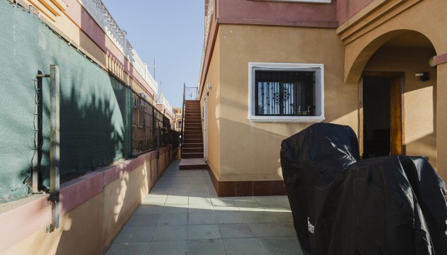 Перепродажа - отдельная вилла - Torrevieja - Nueva Torrevieja - Aguas Nuevas