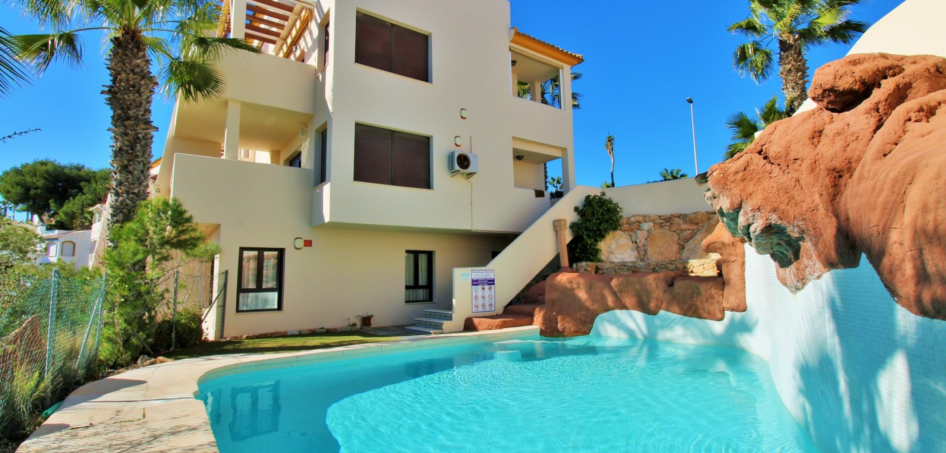 Apartment in Dehesa de Campoamor - view 1