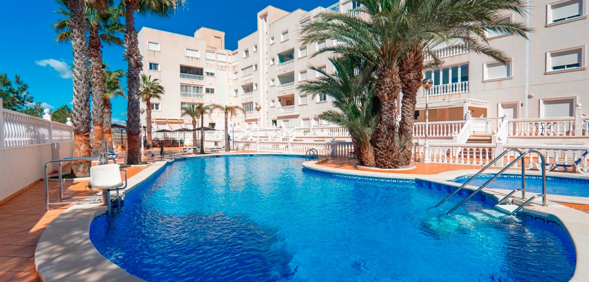 Apartment in Guardamar del Segura - view 1