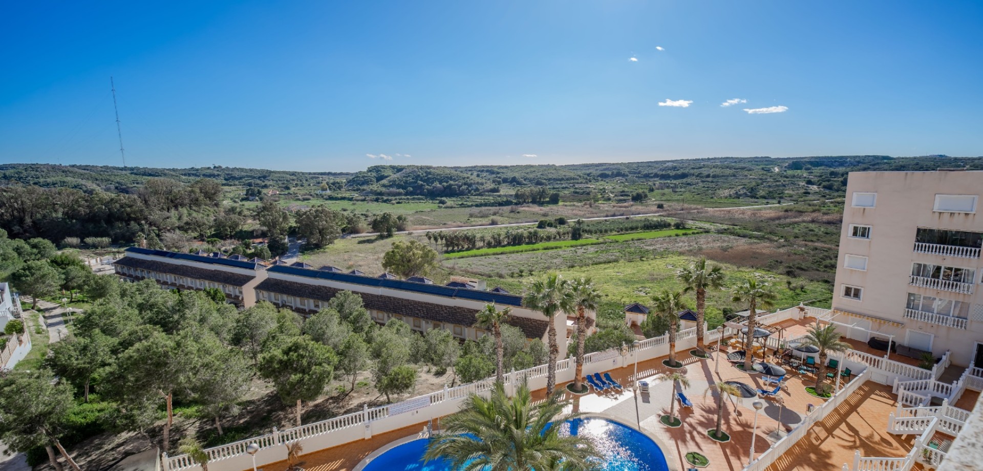 Apartment in Guardamar del Segura - Image 3