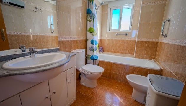 Herverkoop - Apartment - Guardamar del Segura