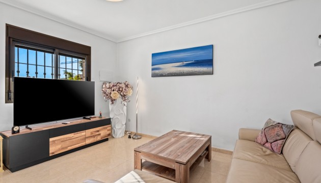 Herverkoop - House - San Miguel de Salinas