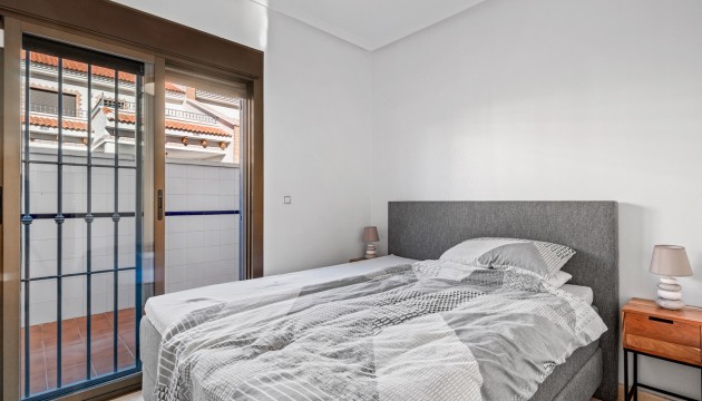 Herverkoop - House - San Miguel de Salinas