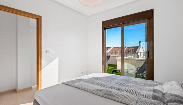 Herverkoop - House - San Miguel de Salinas