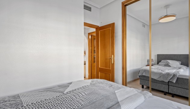 Herverkoop - House - San Miguel de Salinas