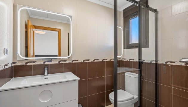 Herverkoop - House - San Miguel de Salinas