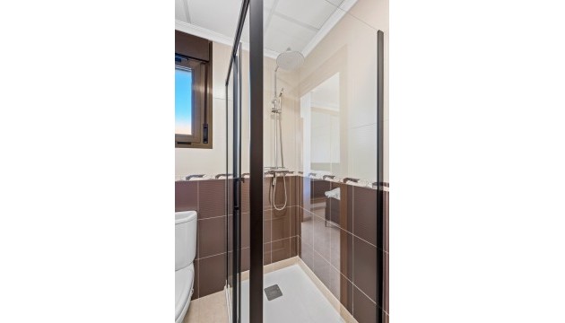 Herverkoop - House - San Miguel de Salinas